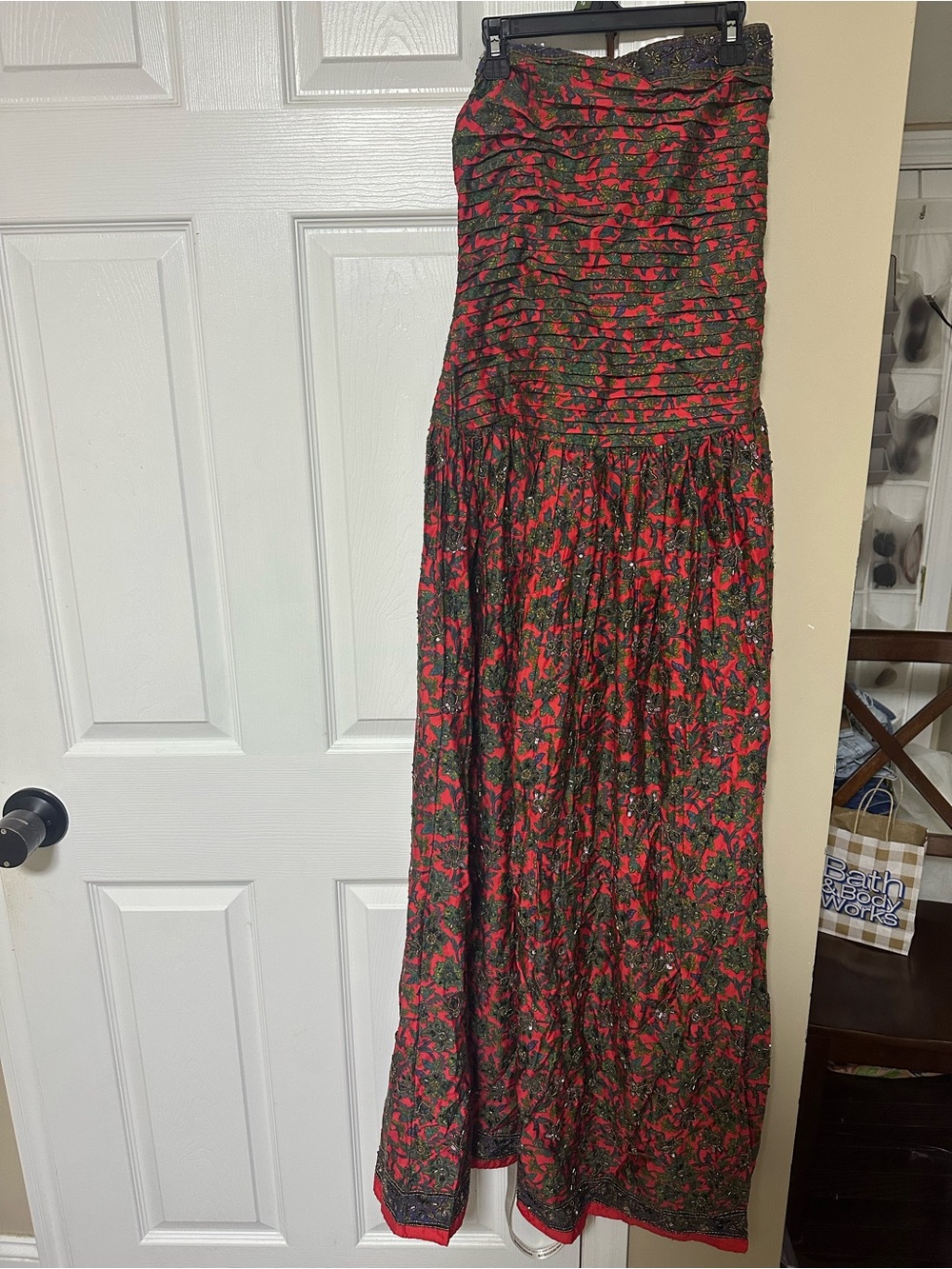 Women's Red and Green Ruched Midi Dress (read description)